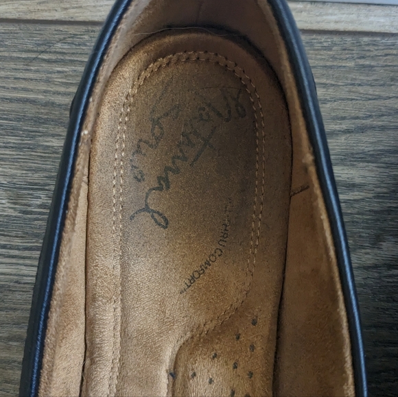 Naturalizer Flat Loafer - Picture 6 of 6